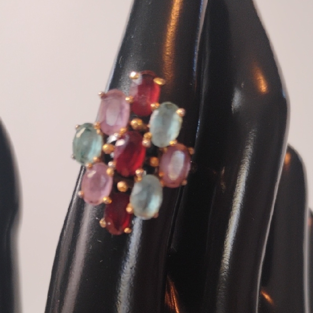 Elegant Multi-Stone Gold Ring